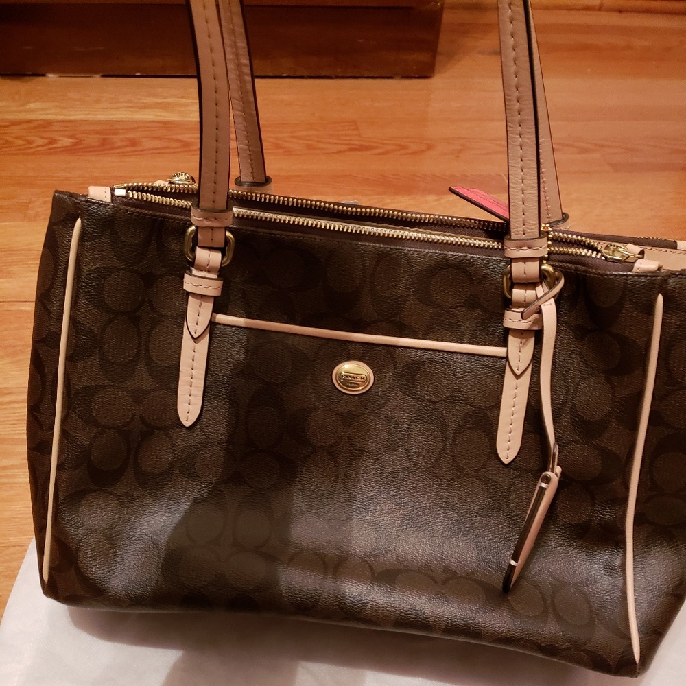 Bnwt Coach handbag